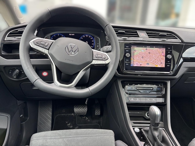 Volkswagen Touran 1.5 TSI DSG