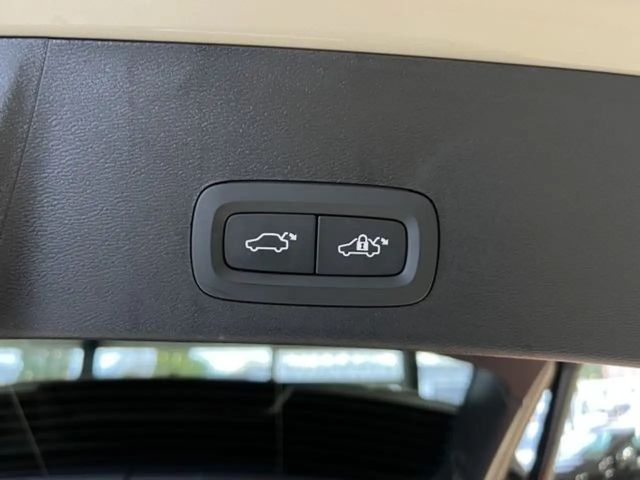 Volvo XC40 Dark Ultra