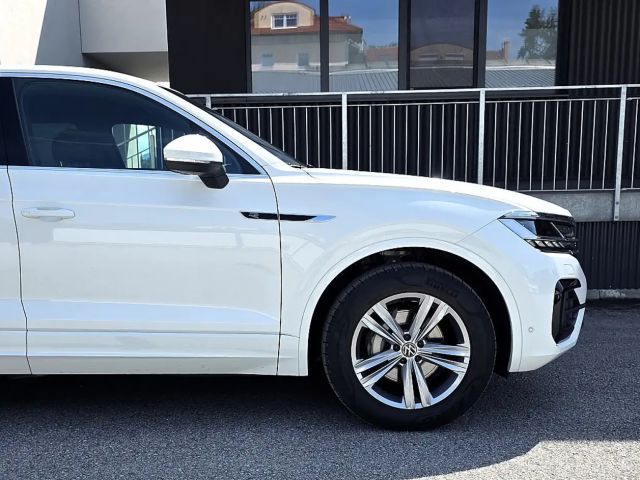 Volkswagen Touareg 4Motion R-Line