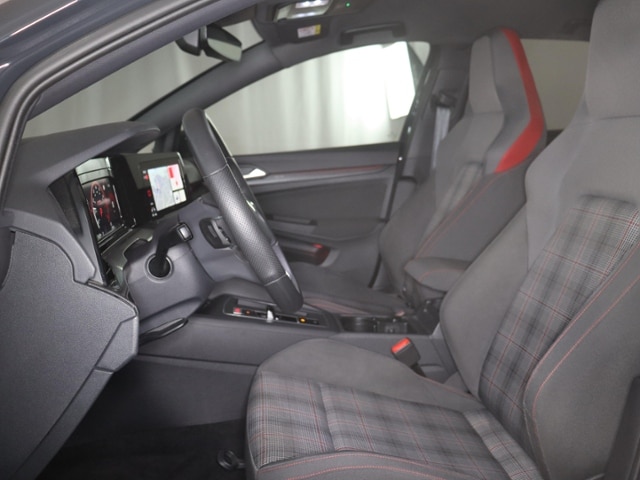 Volkswagen Golf 2.0 TSI DSG