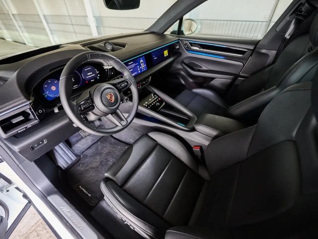Porsche Macan 4