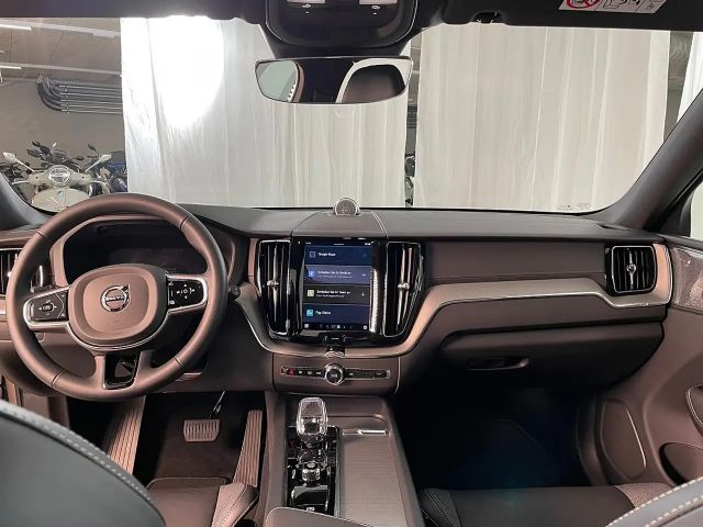 Volvo XC60 AWD Dark T6 Ultra