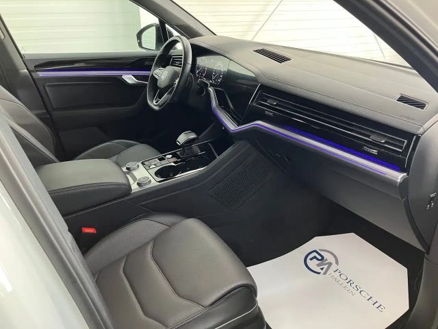 Volkswagen Touareg 4Motion R-Line