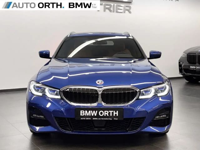 BMW 320 320d M-Sport Touring xDrive