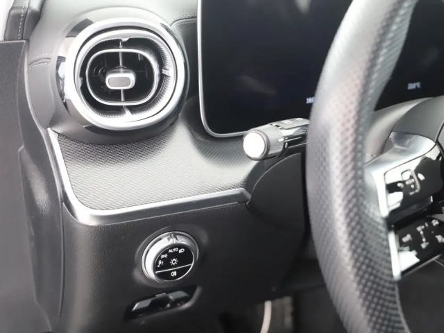 Mercedes-Benz C 300 AMG Line C 300 d Sedan