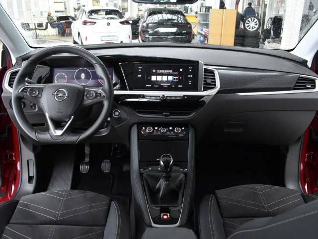 Opel Grandland X 1.2 Turbo