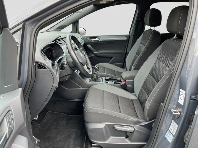 Volkswagen Touran 2.0 TDI Family IQ.Drive