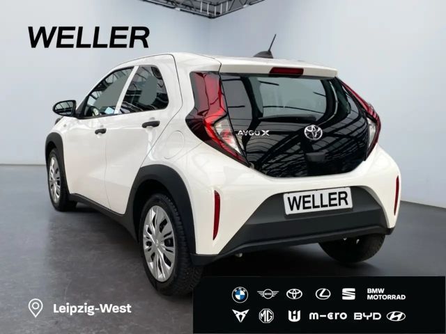 Toyota Aygo X Hatchback Play X-play