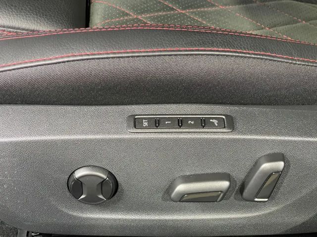 Skoda Octavia 2.0 TSI Combi RS