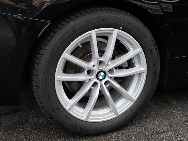 BMW 320 320d M-Sport Sedan