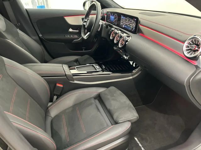 Mercedes-Benz CLA 250 4MATIC Shooting Brake