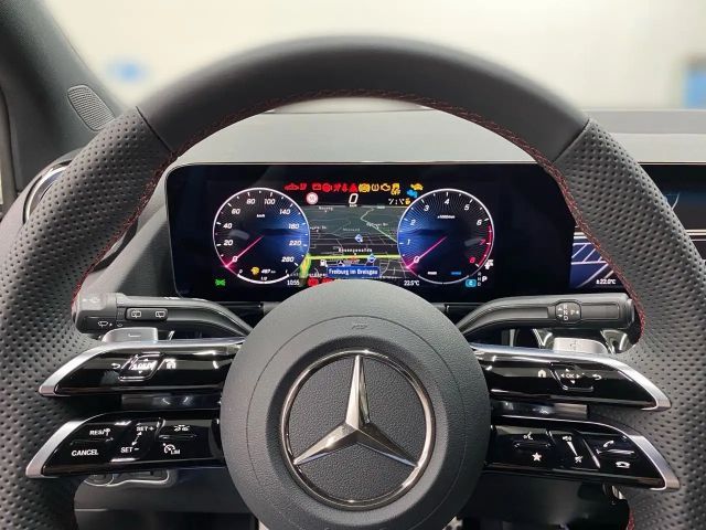 Mercedes-Benz B 200 AMG Line Sedan