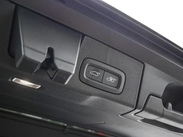 Volvo XC60 Plus Recharge T8