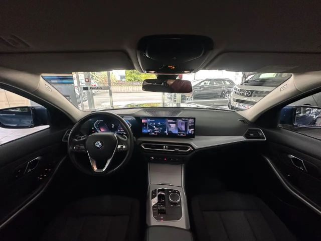 BMW 320 320d Touring xDrive