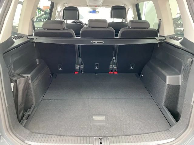 Volkswagen Touran DSG Life