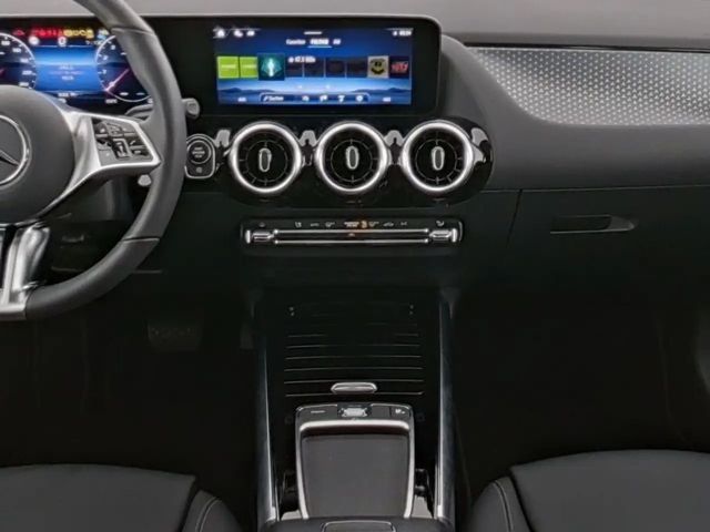 Mercedes-Benz GLA 180 Progressive