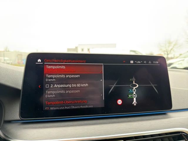 BMW 545 545e M-Sport Sedan xDrive