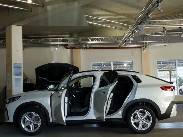 BMW X2 d U10 AHK,360° Kamera,HUD,Navi Groß NP:57.979