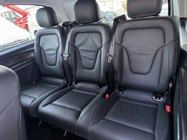 Mercedes-Benz V 300 4MATIC V 300 d