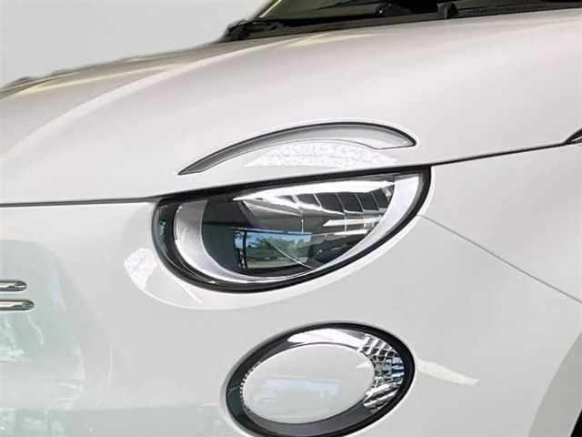 Fiat 500e 42 kWh RED
