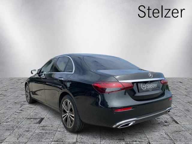 Mercedes-Benz E 400 4MATIC E 400 d Sedan