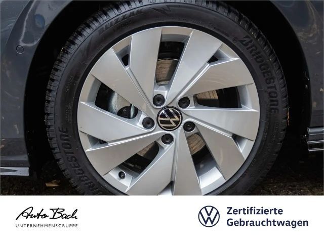 Volkswagen Golf 1.5 eTSI DSG Golf VIII R-Line