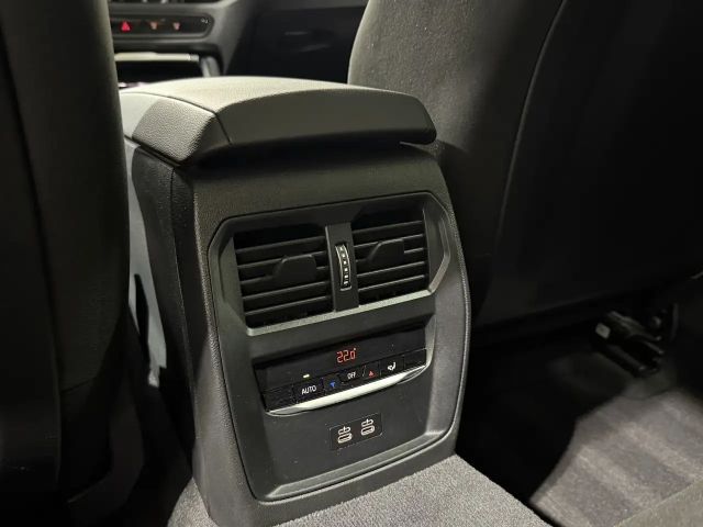 BMW 330 330d M-Sport Touring xDrive