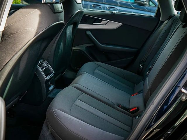 Audi A4 35 TDI Avant S-Tronic
