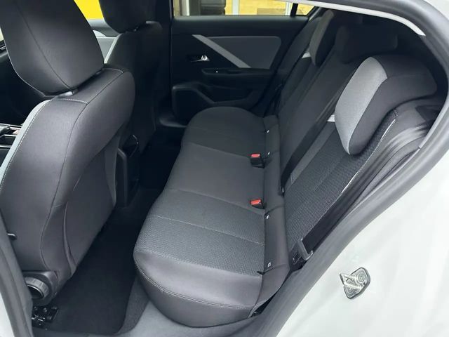 Opel Astra 1.2 Turbo Enjoy Turbo