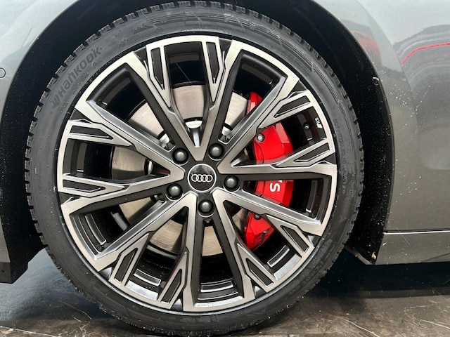 Audi A6 e-tron Avant Quattro