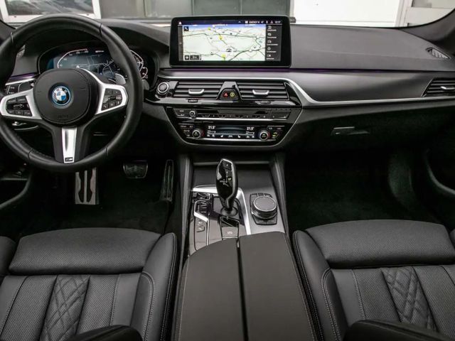 BMW 530 530e M-Sport Touring