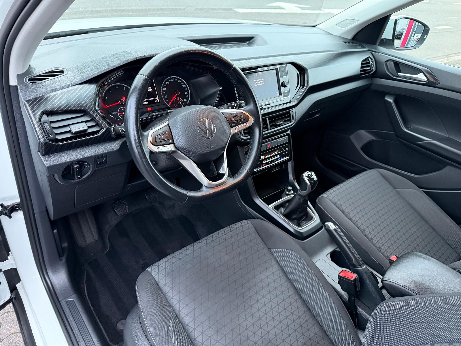 Volkswagen T-Cross Life