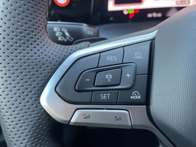 Volkswagen Golf 2.0 TDI DSG Golf VIII R-Line