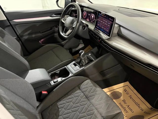 Volkswagen Golf 1.5 TSI Life Variant