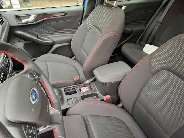 Ford Focus EcoBoost ST Line