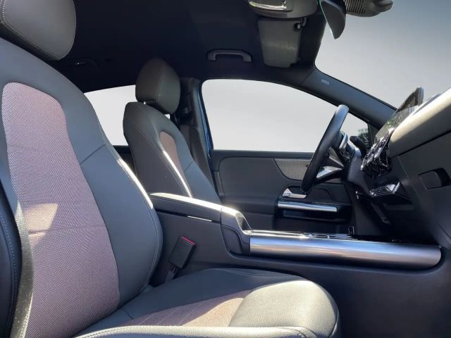 Mercedes-Benz EQA 350 4MATIC Advanced