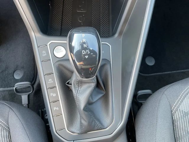 Volkswagen Polo 1.0 TSI DSG R-Line