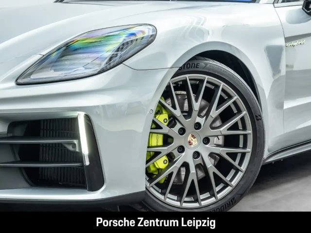 Porsche Panamera 4 E-Hybrid
