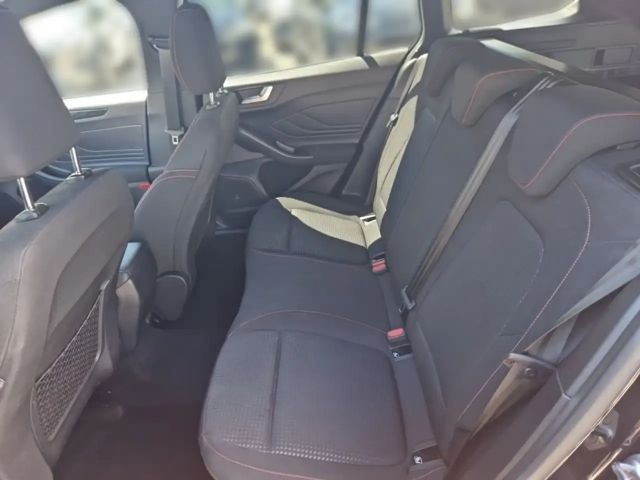 Ford Focus ST Line Wagon