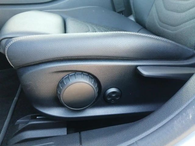 Mercedes-Benz A 200 Progressive