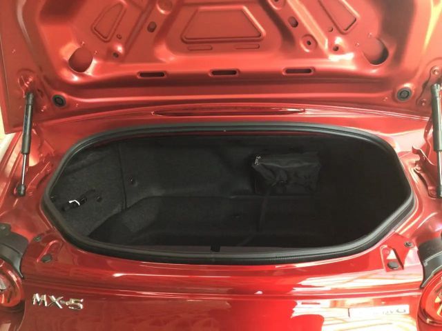 Mazda MX-5 Exclusive-line SkyActiv