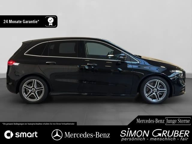 Mercedes-Benz B 250 4MATIC AMG Line Sedan
