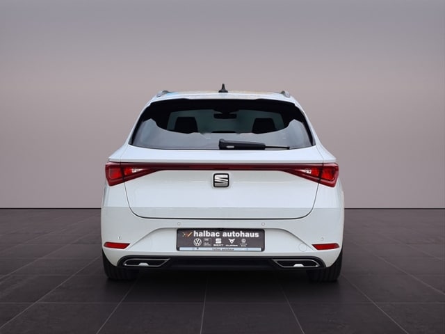 Seat Leon 1.5 eTSI DSG Plus Sportstourer