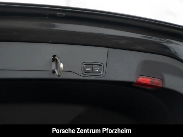Porsche Taycan 4S Cross Turismo