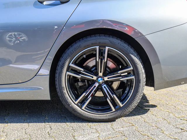 BMW 320 320d M-Sport Sedan xDrive