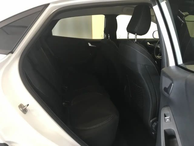 Ford Puma EcoBoost Titanium