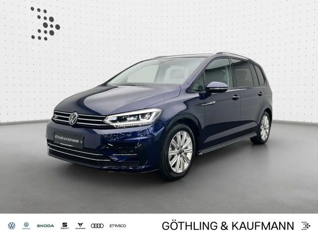 Volkswagen Touran 1.5 TSI DSG IQ.Drive R-Line