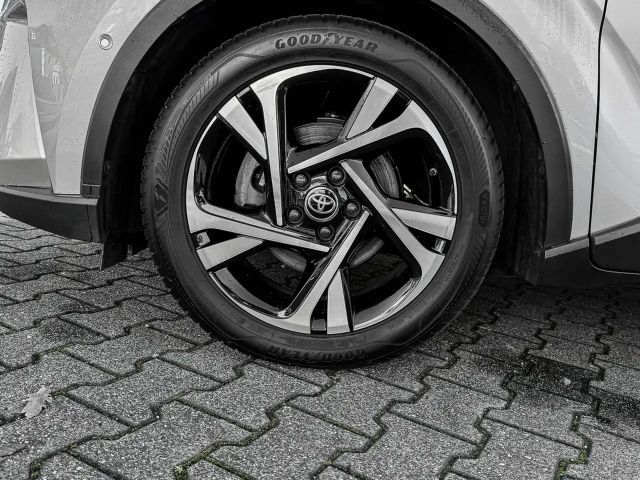 Toyota C-HR Hybride Team D