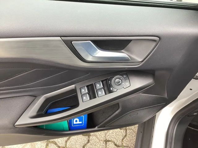 Ford Focus Titanium Wagon