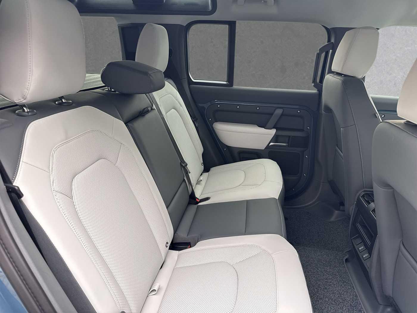 Land Rover Defender 110 D200 S